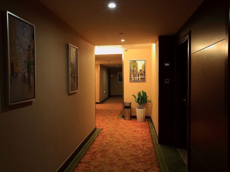 greentree inn jiangsu nantong qidong middle heping road business hotel