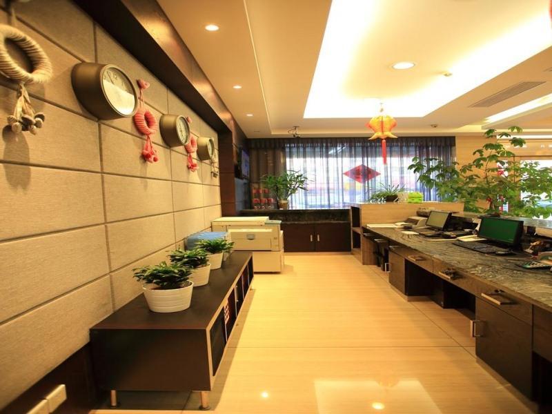 greentree inn jiangsu nantong qidong middle heping road business hotel