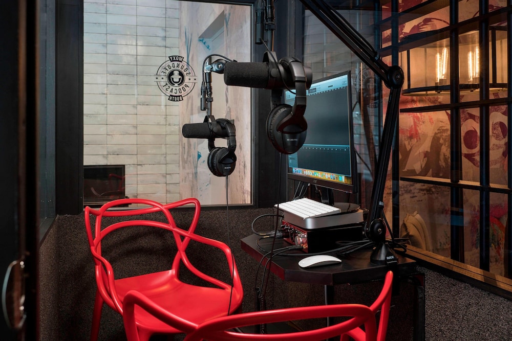 moxy chicago downtown