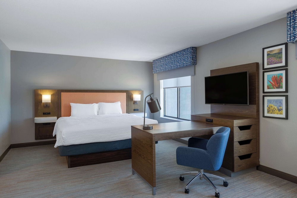 hampton inn and suites casper
