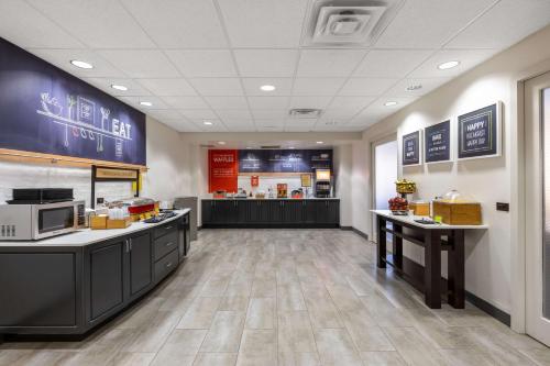 hampton inn and suites casper