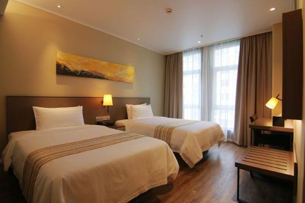 home inn plus shanghai huaihai road sinan road