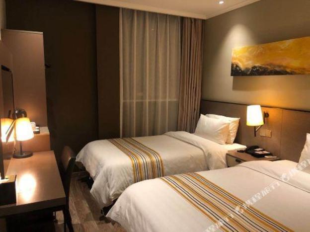home inn plus shanghai huaihai road sinan road