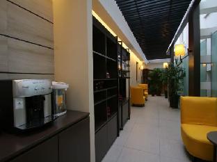 home inn plus shanghai huaihai road sinan road