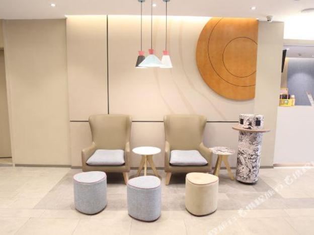 home inn nanchang yingbin avenue jiangling