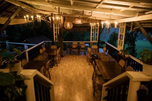 samkara restaurant and garden resort