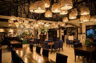 samkara restaurant and garden resort