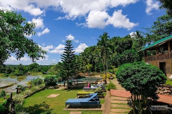 samkara restaurant and garden resort