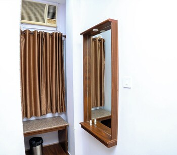 utsav hotel and banquet