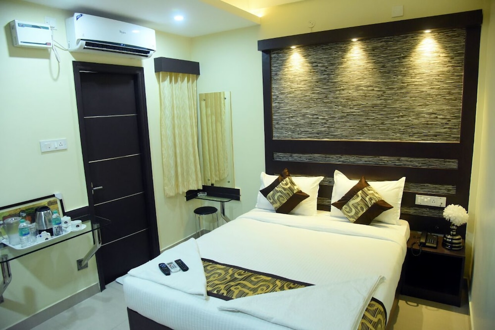 hotel white mount