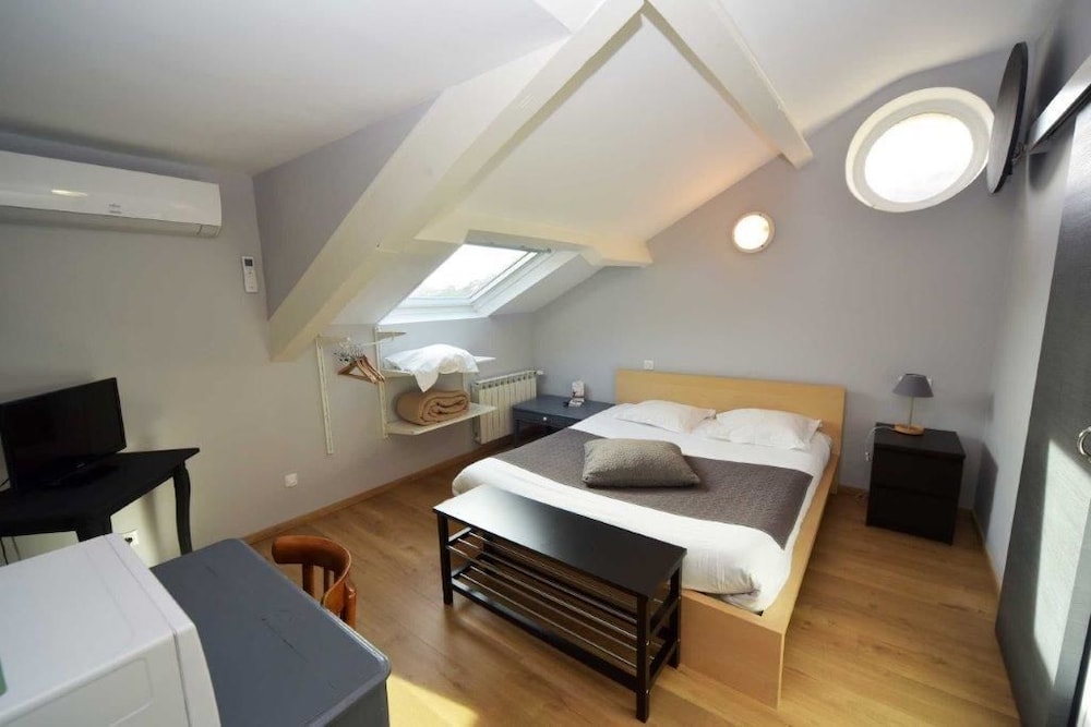 hotel de paris capdenac