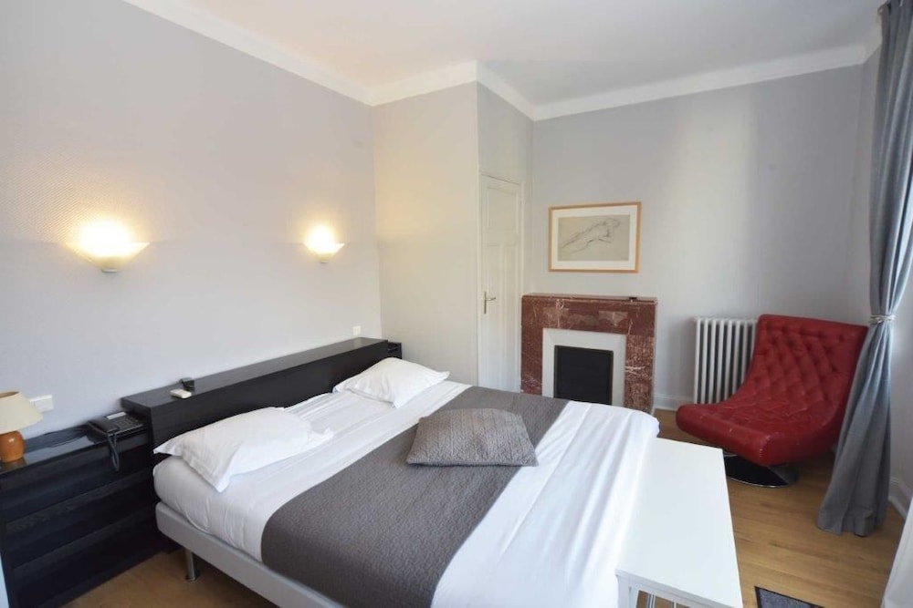 hotel de paris capdenac