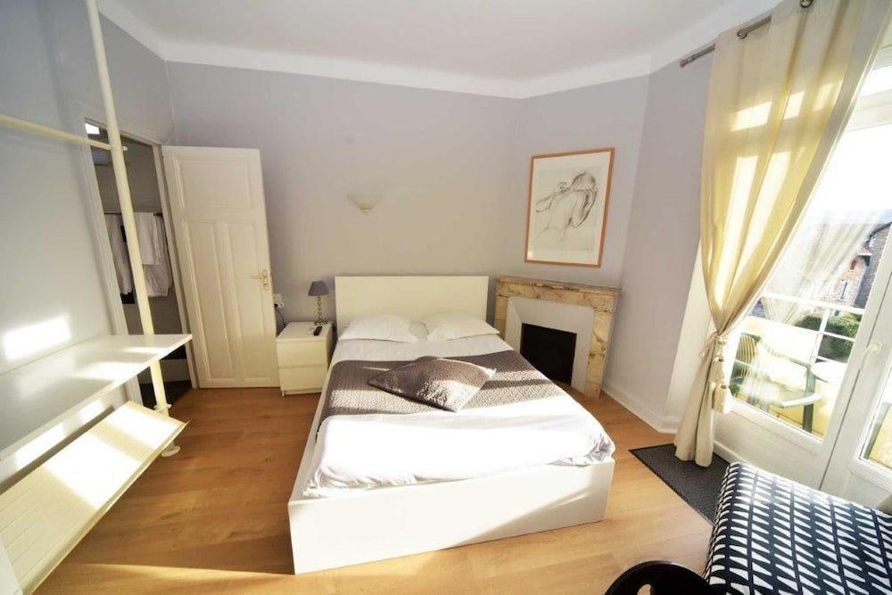 hotel de paris capdenac