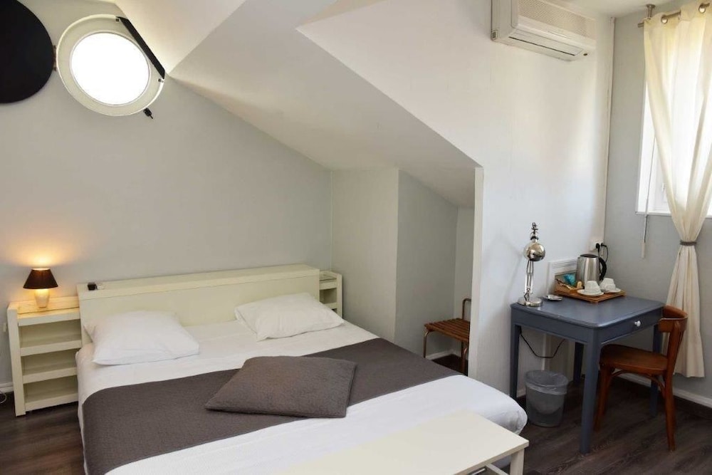 hotel de paris capdenac