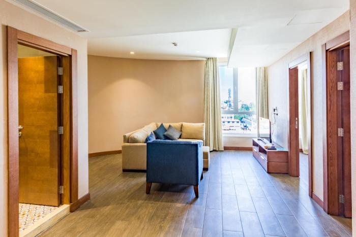 the seventh star hotel suites