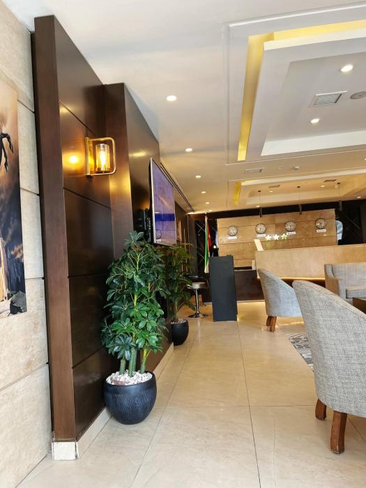 the seventh star hotel suites