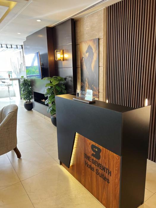the seventh star hotel suites
