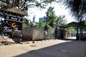 parklands shade hotel