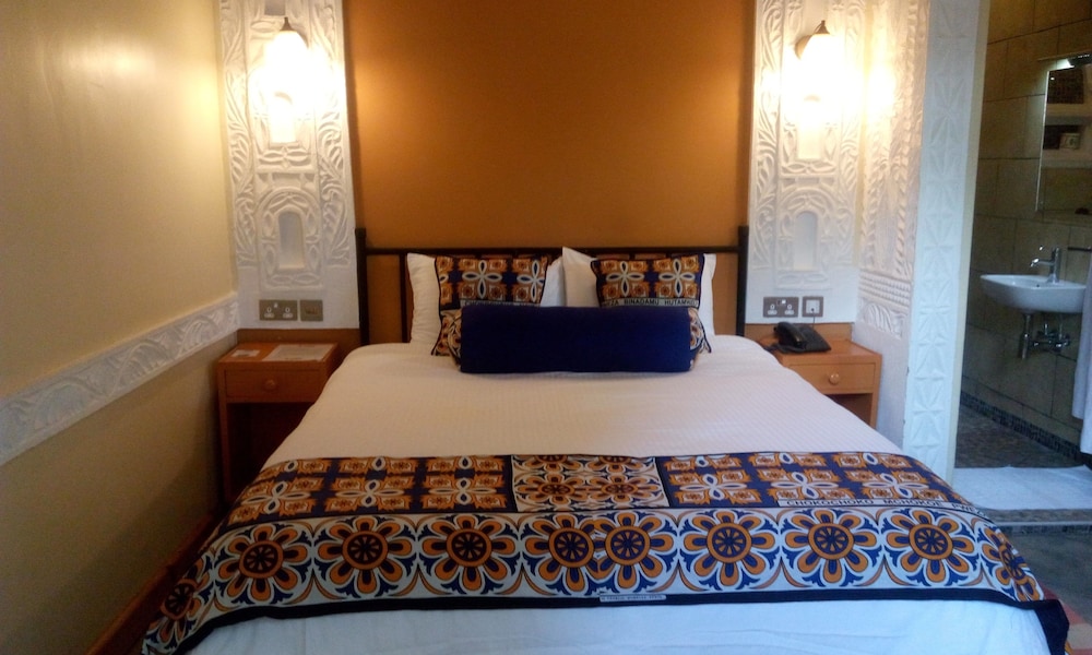 parklands shade hotel