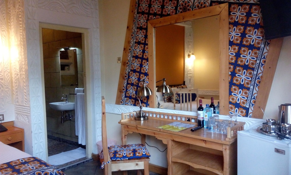 parklands shade hotel