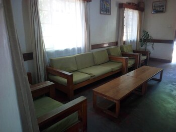 mwingi cottage hotel