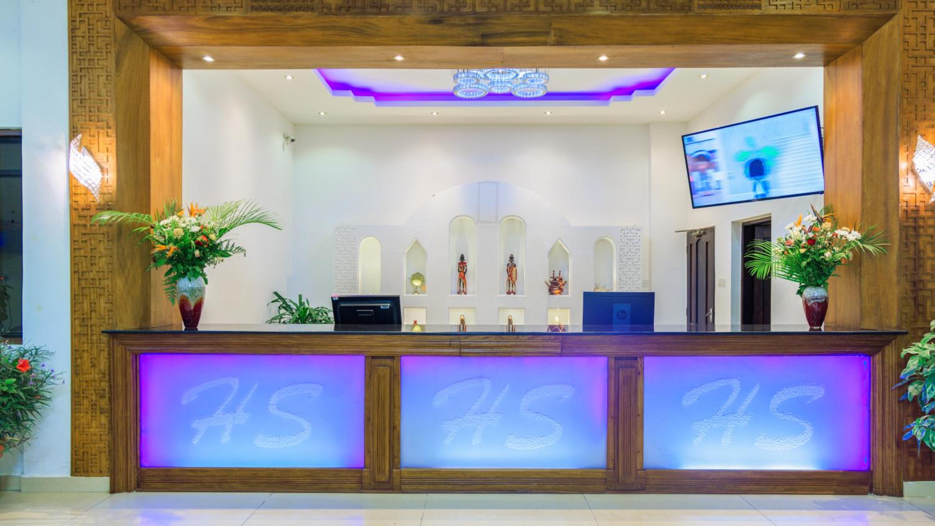 hotel sapphire