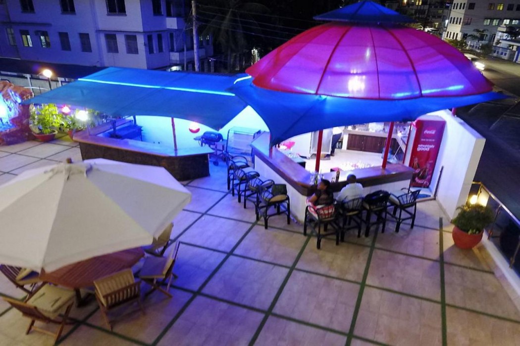 hotel sapphire