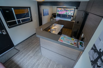 coast metro vancouver hotel