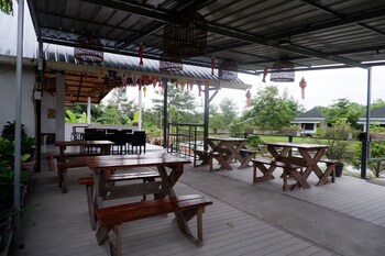 nok chan mee na