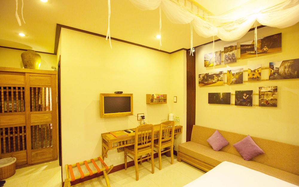 vinh hung library hotel