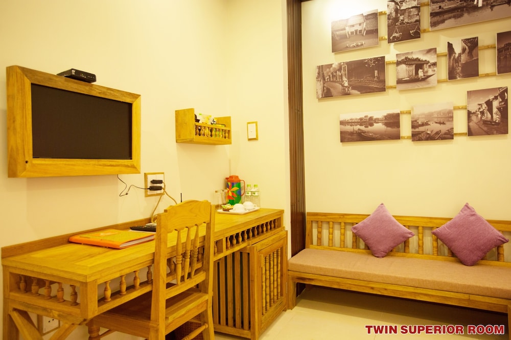 vinh hung library hotel