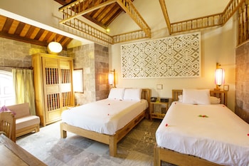 vinh hung library hotel