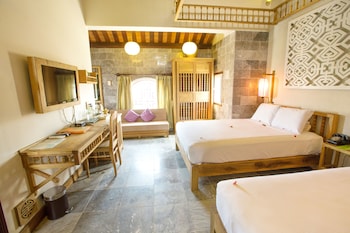 vinh hung library hotel