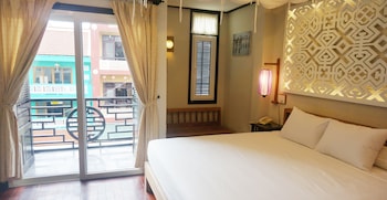 vinh hung library hotel