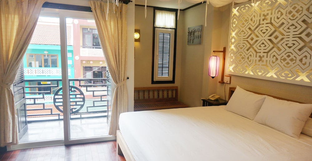 vinh hung library hotel