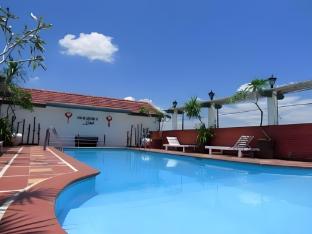 vinh hung library hotel