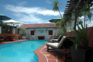 vinh hung library hotel