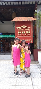 vinh hung library hotel
