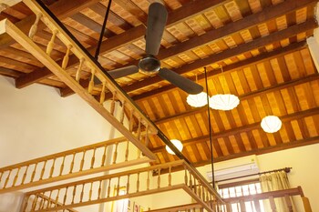 vinh hung library hotel