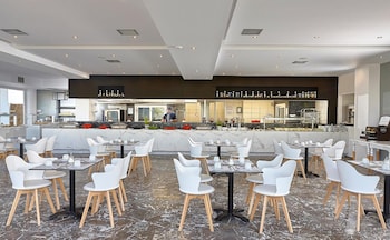 vasia royal hotel