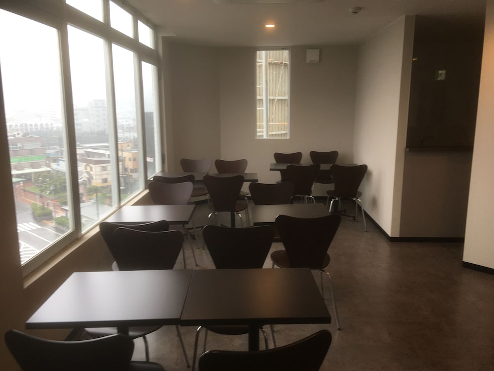 business hotel akayane hostel