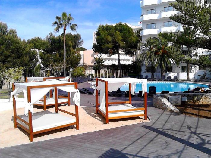 bg hotel pamplona