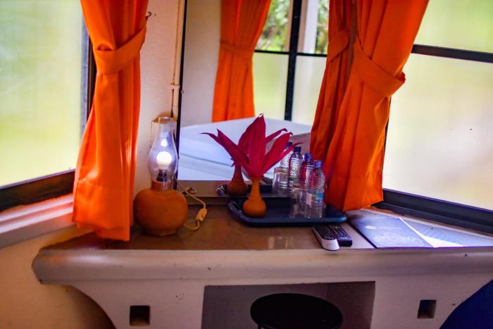 ambalama leisure lounge