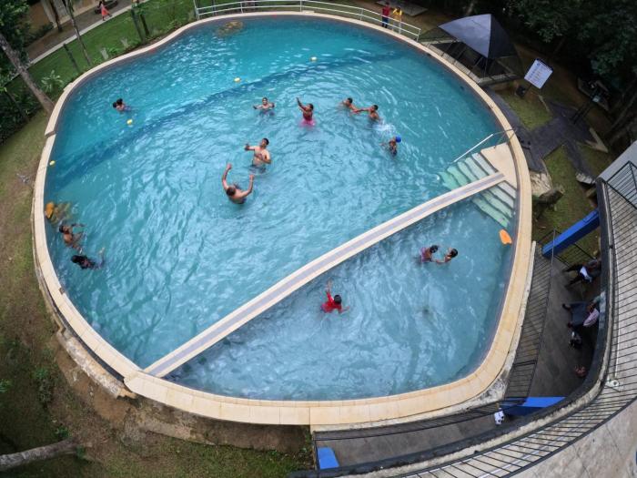 ambalama leisure lounge