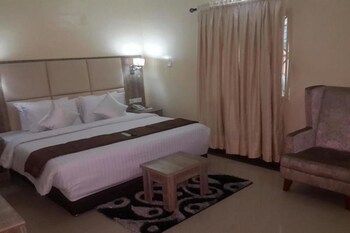 de dreams hotel and suites