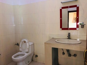 Hotel Greenland,Bhaktapur>>Baluwapati Deupur,3 star