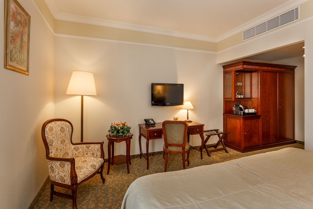 garden ring hotel