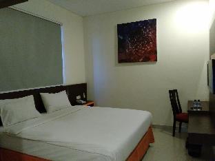 hotel alpha makassar redpartner