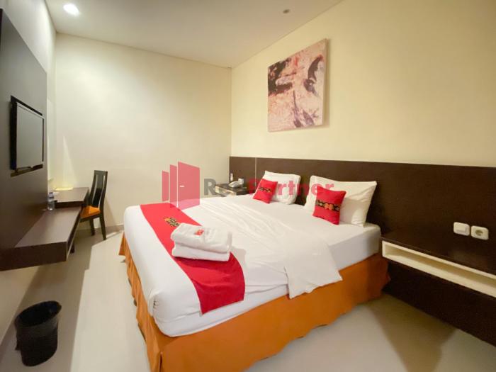 hotel alpha makassar redpartner