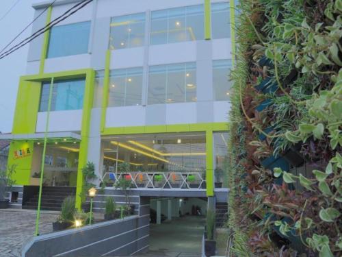 fresh hotel sukabumi